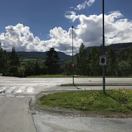 Vinstra Hostel אכסניה