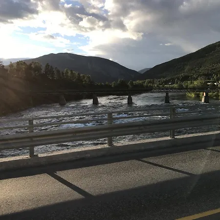 Vinstra Hostel וינסטרה