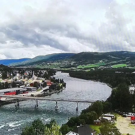 Vinstra Hostel אכסניה וינסטרה