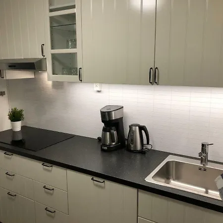 Vinstra Hostel אכסניה *